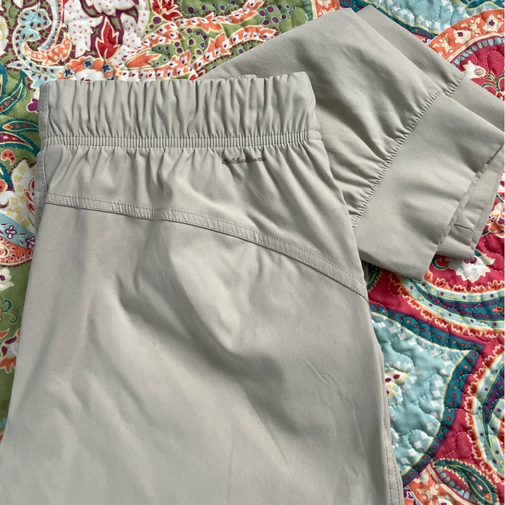 Eddie Bauer Khaki (Tan) Ladies Jogger - Picture 1 of 6